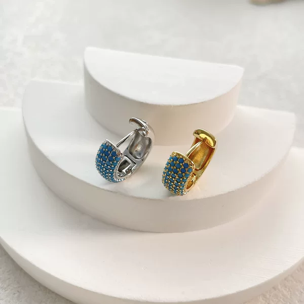 Elegant and versatile niche design blue turquoise small hoop earrings, copper plated with 18K real gold, exquisite earrings wholesale