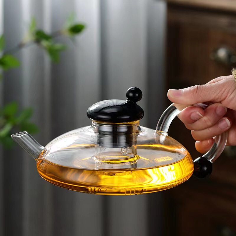Factory wholesale Denmark Nordic tea pot creative borosilicate glass heat-resistant thickened mouse tail coffee pot