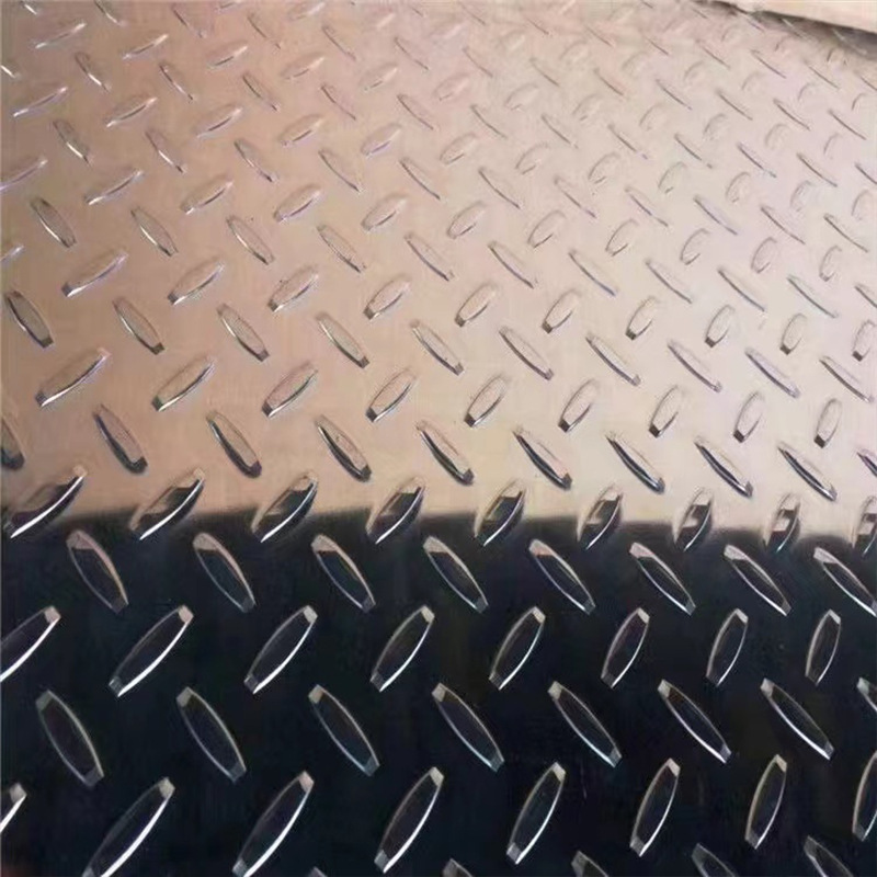 Placa de aleación de aluminio tipo lenteja, patrón, placa de aluminio, venta de bobina de aluminio, placa de aluminio recubierta de color, patrón antideslizante de cinco nervaduras, placa de aluminio en stock