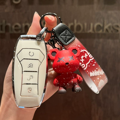 dmi Qin pro yuan e2 female – Car key bag - byd-f-smart-4-key-single-shell-white-red-violent-bear-pendant