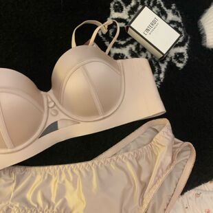 �ԸоI����С�ز��ձ��뱭����Ů�����o�Ȧ���з����o�玧������