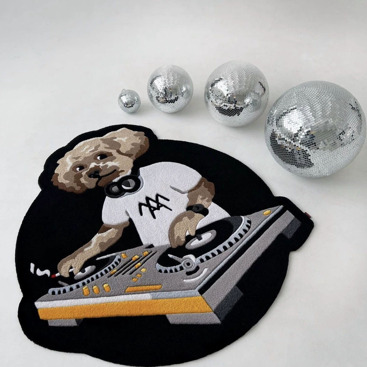 Трансграничный американский инопланетный коврик для коврика из кашемира ужаса клоун мультфильм щенок для украшения спальни ковер диван одеяло для чайного столика