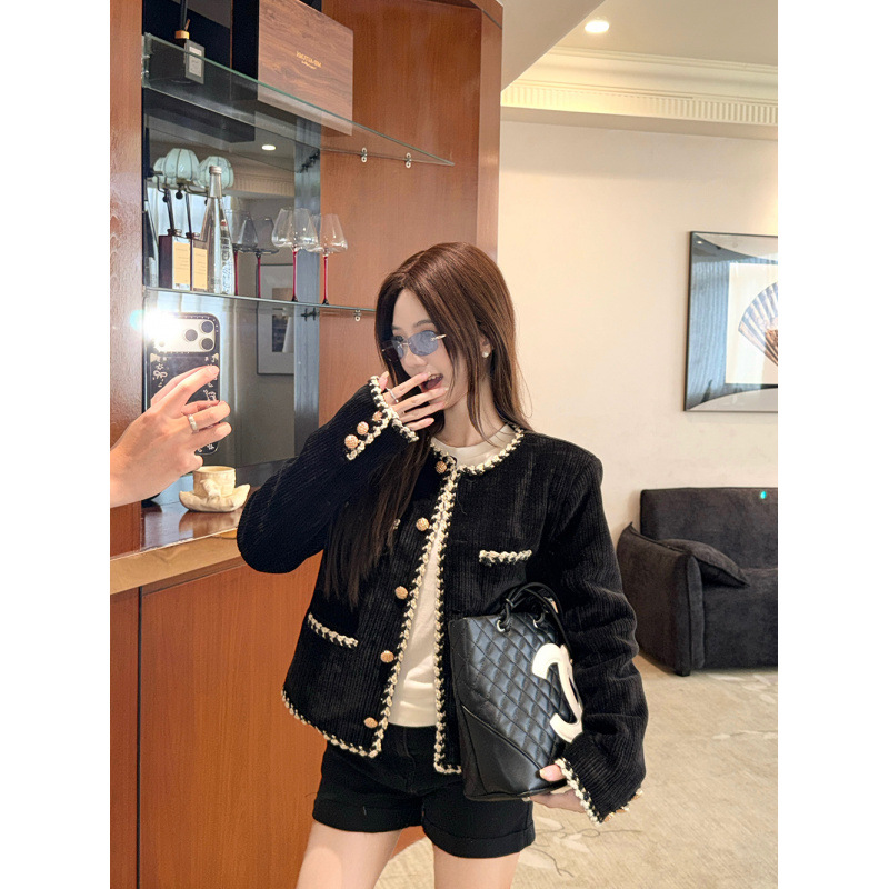 冬季法式气质老钱风四口袋条绒雪尼尔小香风黑色长袖外套上衣女