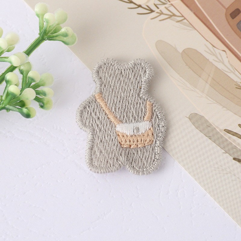 かわいいクマの刺繍パッチステッカー子供服や帽子用テキスタイルアクセサリーファブリックステッカー漫画クリエイティブDIY多用途装飾|undefined