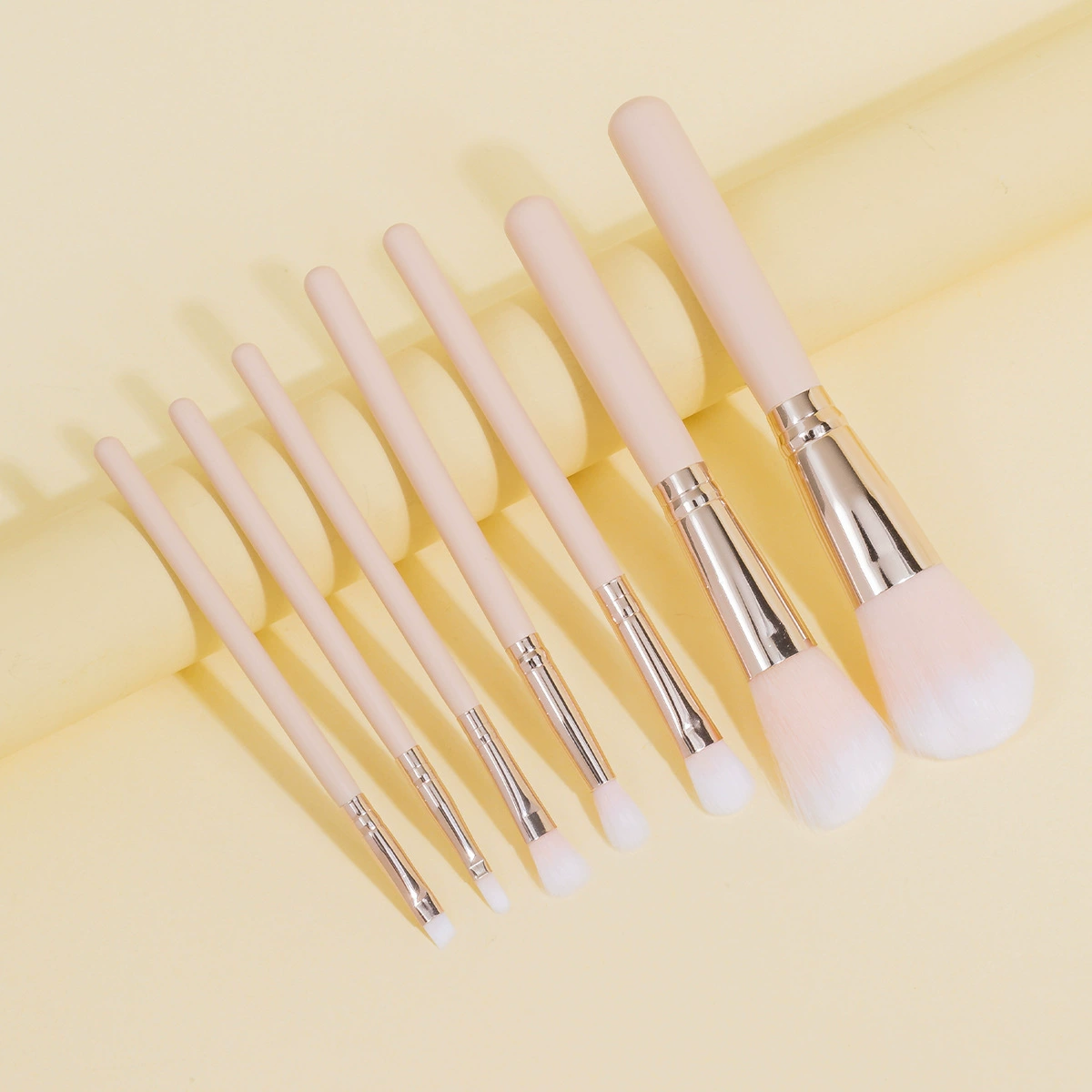 Fuchsia soft brush, 7 pieces