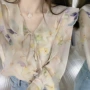 碎花v领别致法式衬衫