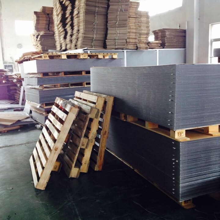 PC耐力板厂家 PC耐力板加工 切割 雕刻 打孔 钻孔 折弯