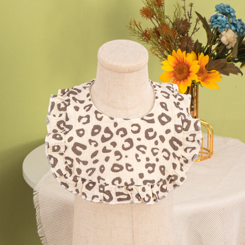 Toalla de saliva para bebé Verano A antibacteriano y agradable para la piel 40 piezas de gasa de algodón puro babero de encaje en forma de U para hombres y mujeres babero para bebés