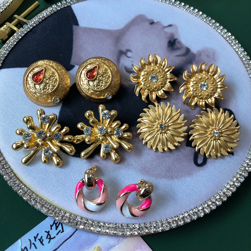 6g Weight 925 Sterling Silver Ear Needle Material 1 Pair Retro Geometric Alloy Plating Artificial Diamond Women's Earrings
