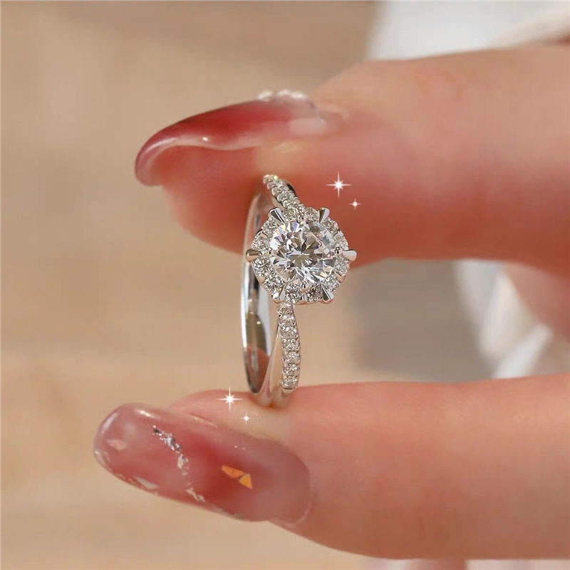 Small design wedding ring