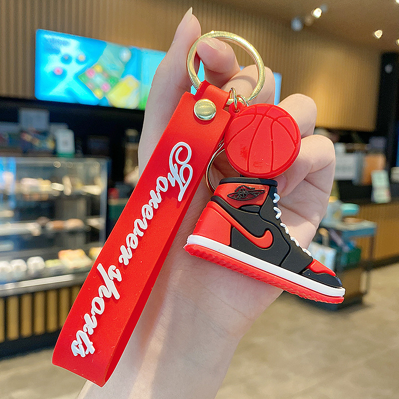 男女カップル靴aj立体キーホルダーストラップ自動車キーチェーン個性創意バッグ装飾小プレゼント