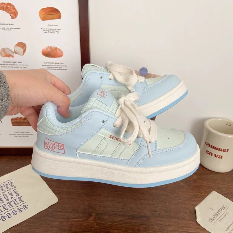 Женские белые кроссовки на толстой подошве, нишевый дизайн, весна 2025, новые универсальные спортивные и повседневные кеды