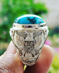 イネは卸売り合金の指輪をしています。