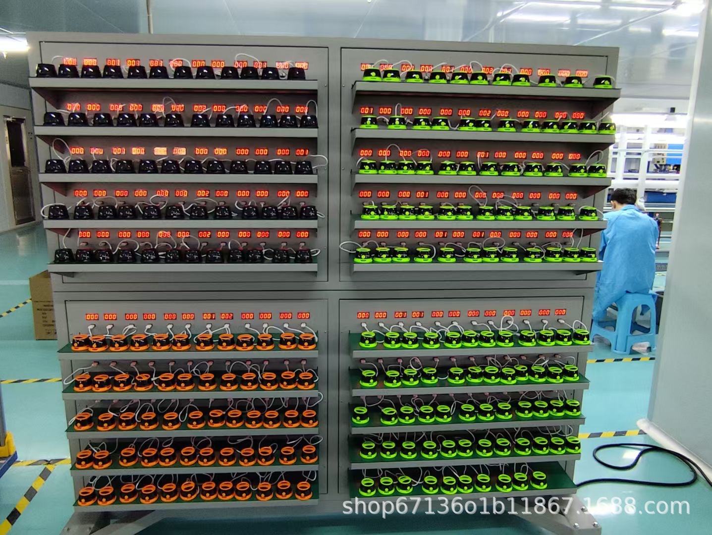 Ventosa para teléfono móvil, Altavoz Bluetooth, mini subwoofer portátil, cañón de acero pequeño luminoso, micrófono G200 que canta, 5 vatios