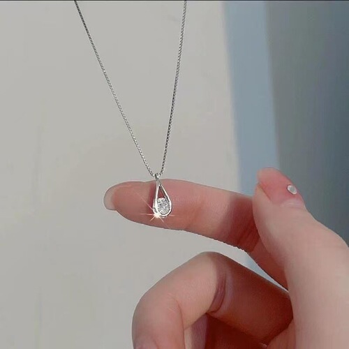 2025 Cross-border New Diamond Droplet Necklace for Women, Ins Lightweight Luxury High-end Pendant Choker Chain Valentine's Day Gift