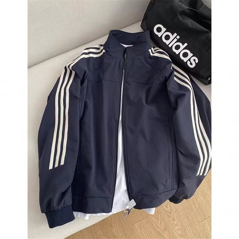 Primavera nueva chaqueta corta de tres barras, chaqueta con cremallera, ropa deportiva de hombre de tamaño grande, cardigan sin sombrero