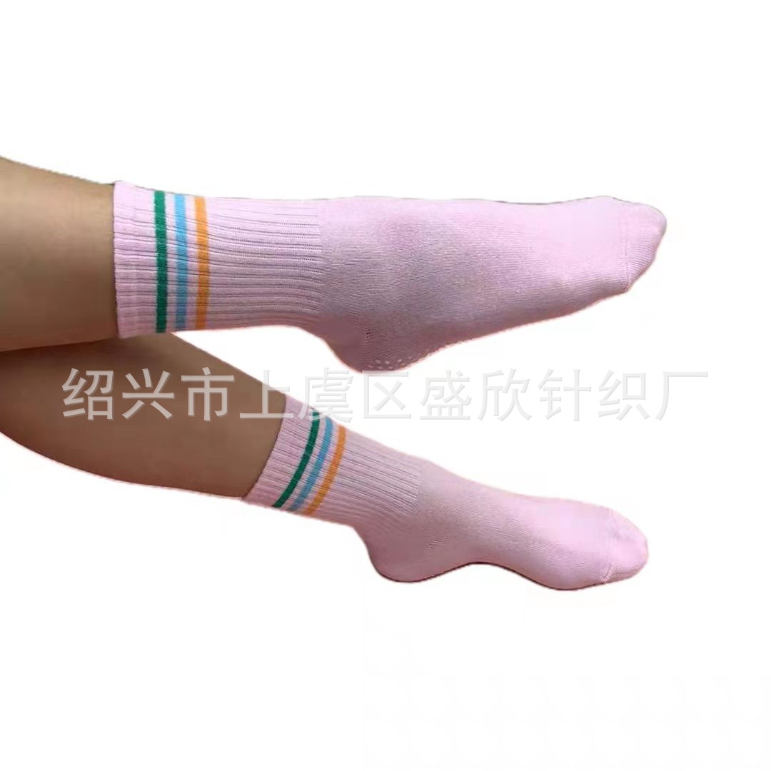 Demi-season cotton non-slip breathable sports socks for yoga