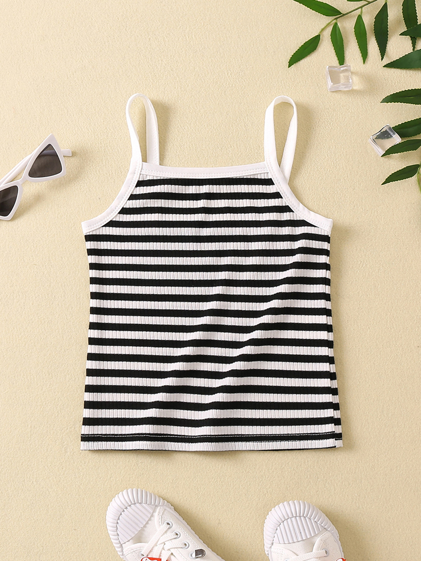 Camiseta sin mangas de algodón puro para niñas de Amazon, camisola versátil a rayas de verano, chaleco para niños, ropa infantil en stock al por mayor