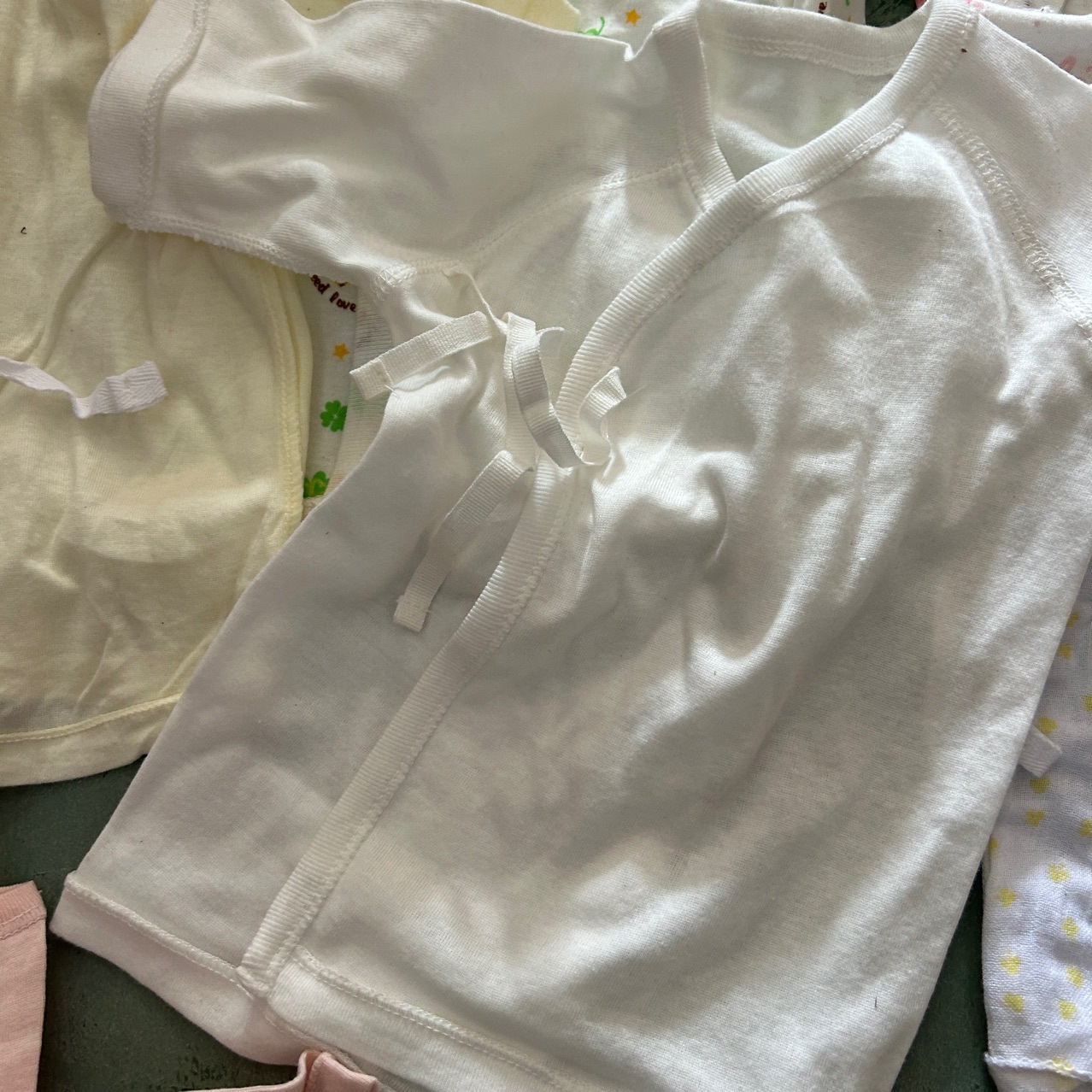 Ropa de monje para recién nacidos de un solo día de comercio exterior 25 blusa inclinada de algodón de primavera, verano, otoño e invierno