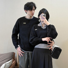 2025秋季情侣装学院风短款翻领领设计感长袖毛衣宽松两件套