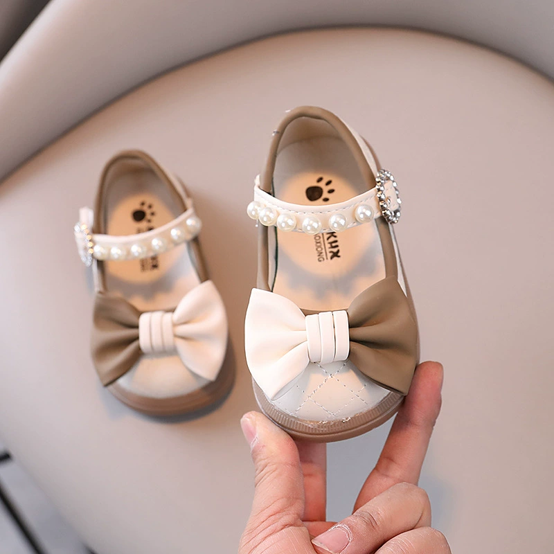 Footwear for leather shoes girl's, children's shoes for princess for early age, soft sole, western style