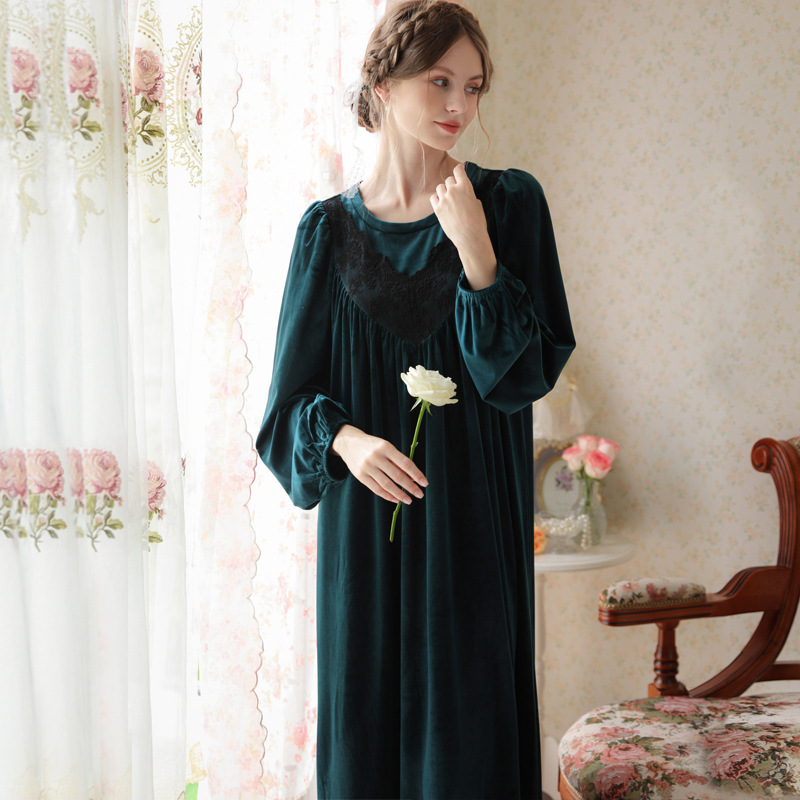 New French Style Autumn and Winter Long Red Velvet Nightgown wine red Long Sleeve Pajamas Thick Loose Outwear