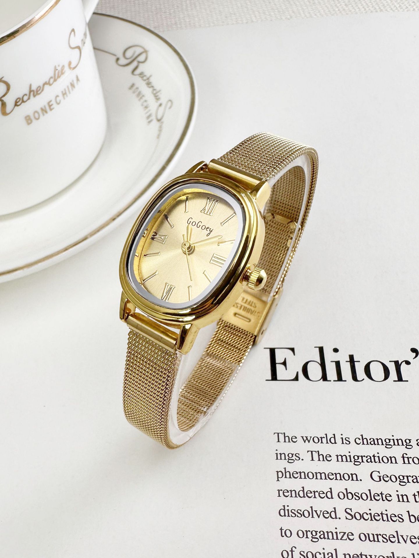 Geometric Pattern Women's Gender Casual Style Casual Geometric Single Folding Buckle Quartz Women's Watches
