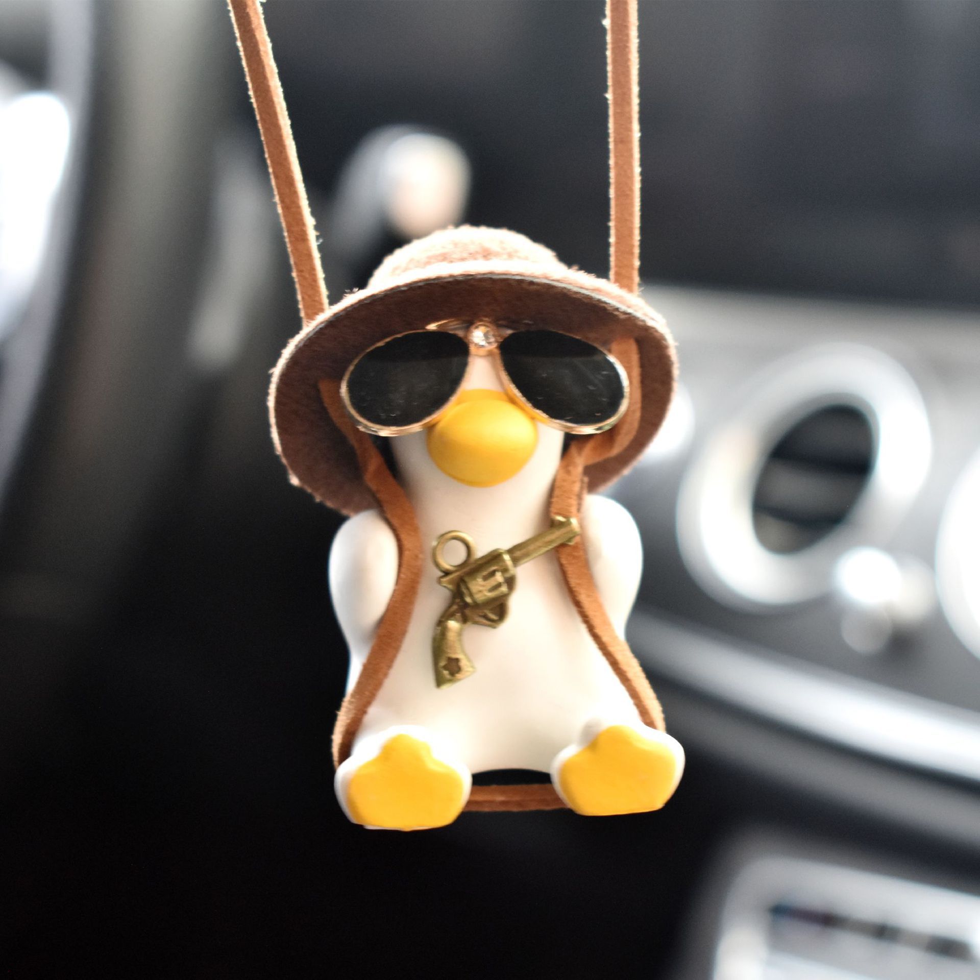 Car Hanging Ornaments, Cross-Border Automotive Products, Swing Duck Car Hanging Ornaments, Car Interior Decoration, Car Interior Rearview Mirror Hangers
