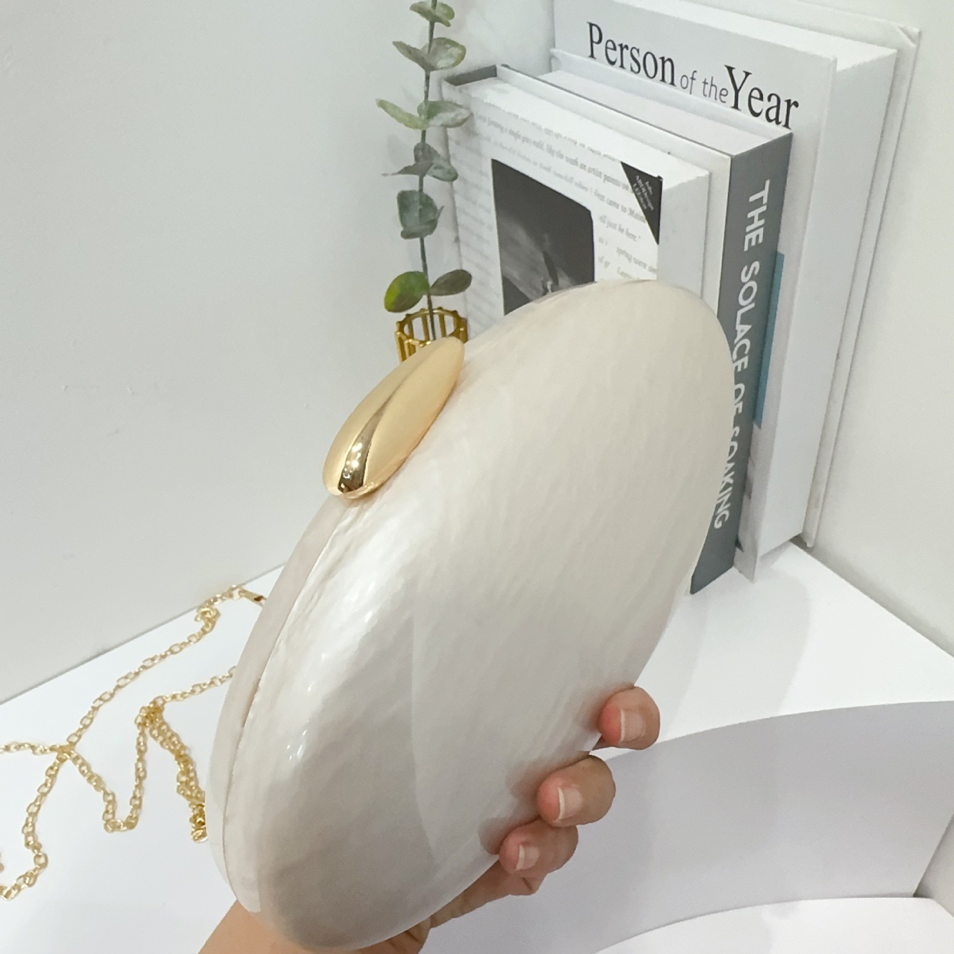 Europa y América nueva bolsa de cena de lujo ligera de damas conchas acrílicas especiales bolsas de mano de moda de fiesta de boda