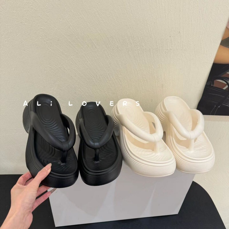 2026 New Summer Eva Slippers, Thick-Soled Women's Flip-Flops, Height-Increasing Wave-Patterned Pedicure-Friendly Ladies' Sandals for Outdoor Wear 2026 New Summer Eva Slippers, Thick-Soled Women's Flip-Flops, Height-Increasing Wave-Patterned Pedicure-Friendly Ladies' Sandals for Outdoor Wear