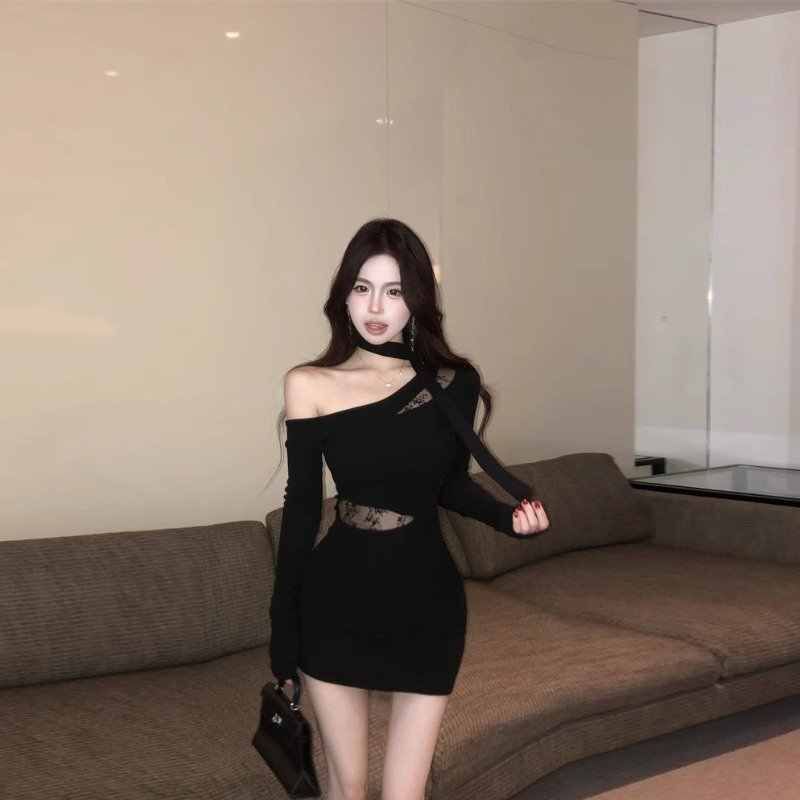 High-End and Elegant Black Hollow-Out Long-Sleeve Dress for Women, New Winter Style, Slim Fit, Off-Shoulder, Bodycon Short Dress