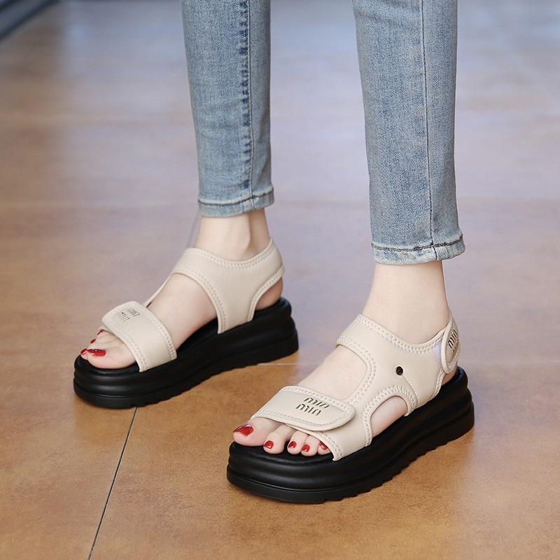 Sandalias francesas de suela suave para mujeres 2026 verano nuevo velcro casual altura de playa romana
