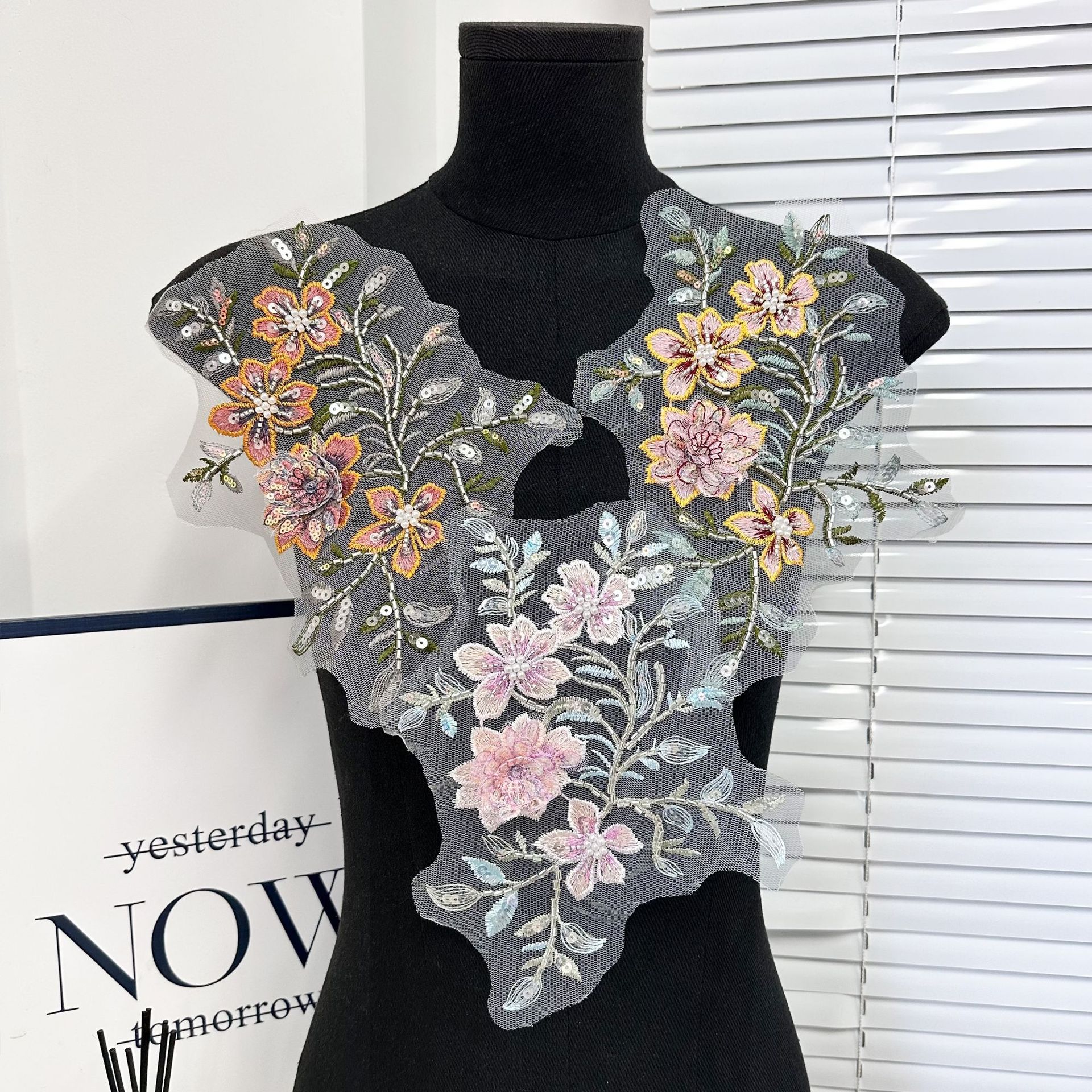Vintage red de viento bordada hoja de flor hermoso patrón floral ropa collar puño floral estereoscópica pegatinas de ropa