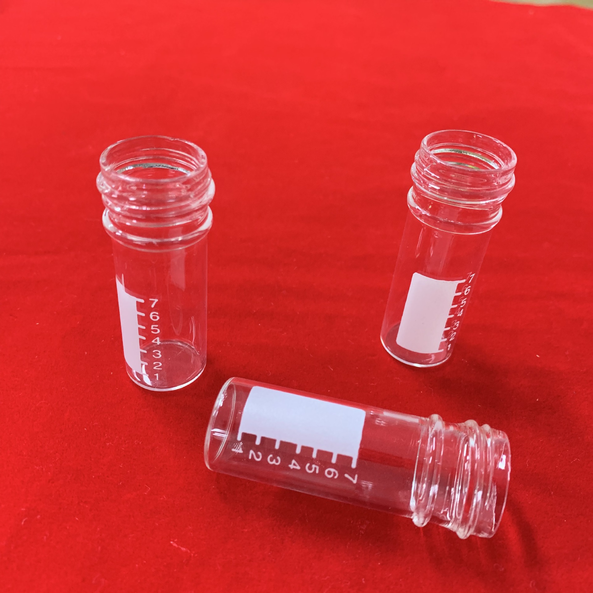 厂家直销 高品质 定 制透明石英试管 螺口试管 带刻度用于实验室