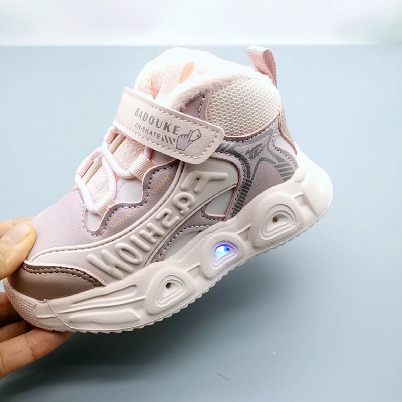 Nuevos zapatos de cuero de algodón con lámpara para niños, zapatos para padres, zapatos deportivos para niños, zapatos de skate de invierno para niños 2025