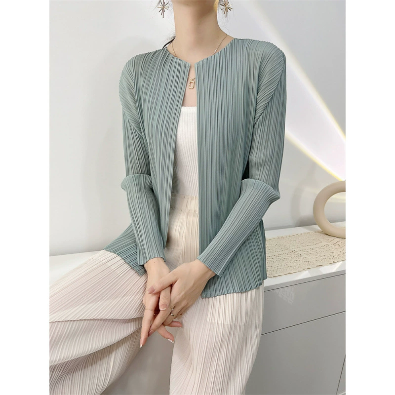 Женская тонкая солнцезащитная куртка Issey Miyake 2025, верхняя одежда, элегантный стиль для мам, утягивающий повседневный кардиган с длинными рукавами, короткое пальто.