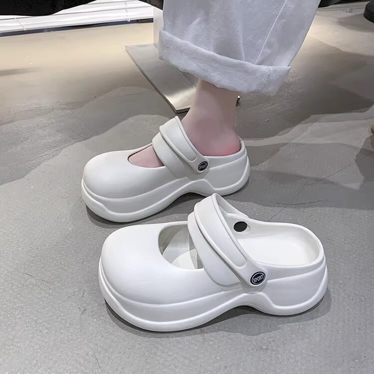 Mary Jane Closed-Toe Thick-Soled Clogs for Women, Summer 2026 New Model, Non-Slip Height-Increasing Sandals for Outdoor Wear