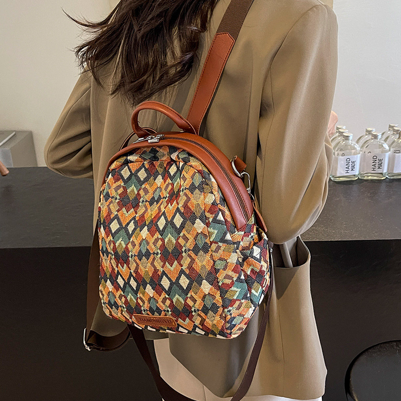 Mochila de todo fósforo para mujer de gran capacidad, bolso ligero de moda casual, mochila de viaje para mujer al por mayor