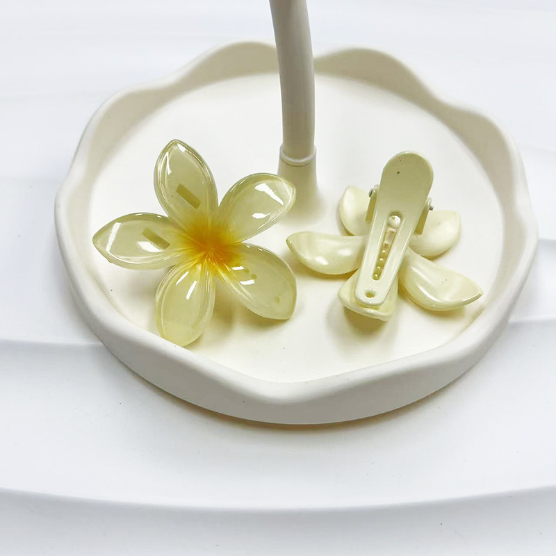 6.5cm 할로우 플루메리아 레드