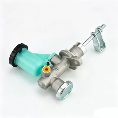 Suitable for Nissan Clutch master cylinder