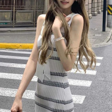 修身显瘦时尚气质针织条纹水手领连衣裙夏季新款收腰背心短裙子