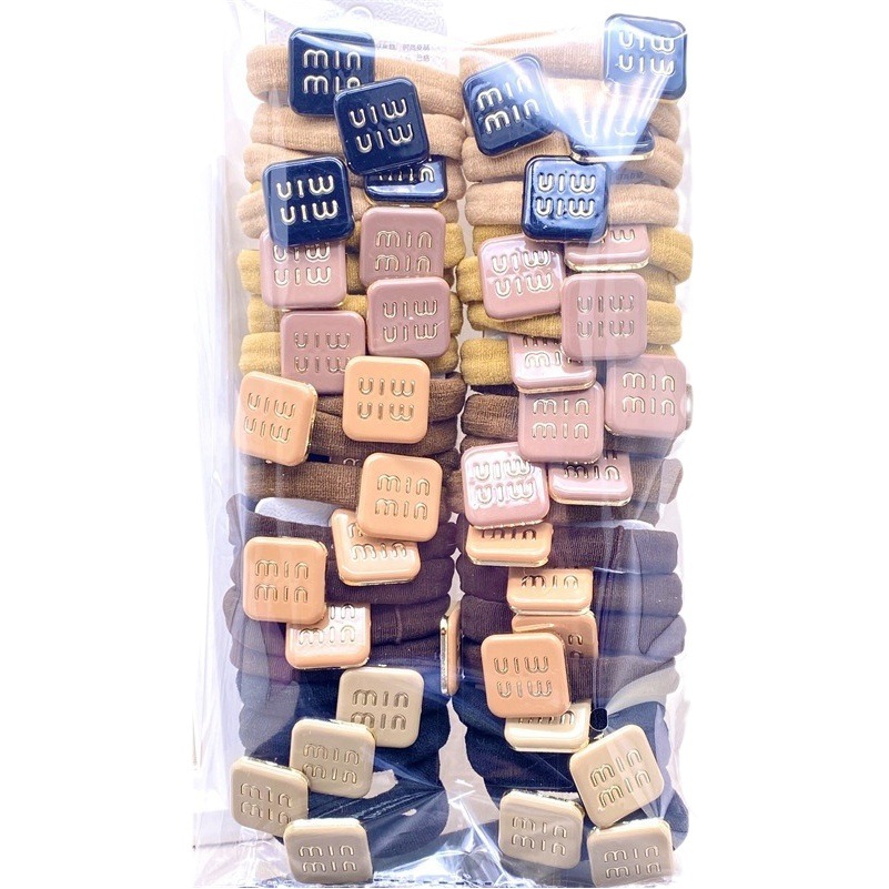 Tarjeta de montaje Chanel estilo de alta calidad letra cuerda de pelo estilo occidental grande intestino bolas banda de pelo banda simple de alta gama de goma para mujeres