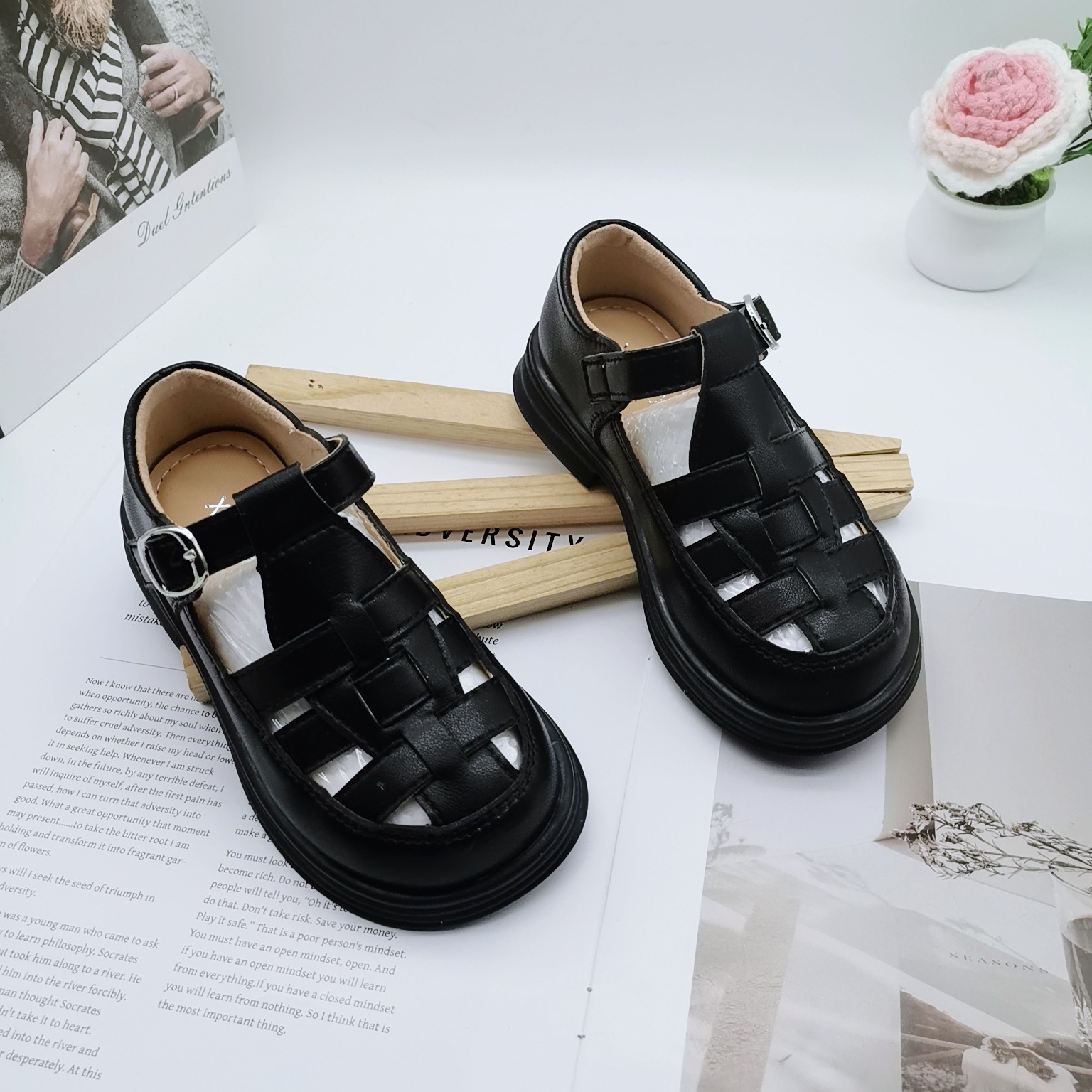 26-30 Tamaño de sandalias para niñas, zapatos de verano para niños, nuevos zapatos de verano para niñas, zapatos de cuero retro