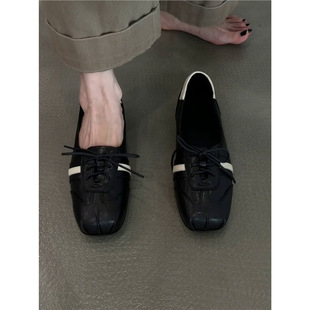��Ƥ��~2025�¿�͹ŷ��^���ϵ��ƴɫ�ٴ��@�ݕr�в����_��ЬŮ