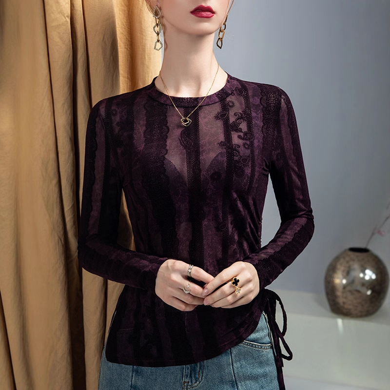 Round Neck Lace Bottoming Shirt for Women 2025 Autum New Retro Printed Style Shirt Mesh Splicing Lace-Up Top