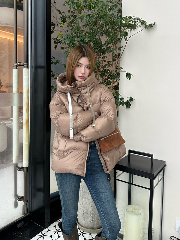 南油女装2025年秋冬Max*新款面包服字母提花抽绳连帽鹅绒羽绒服女|undefined