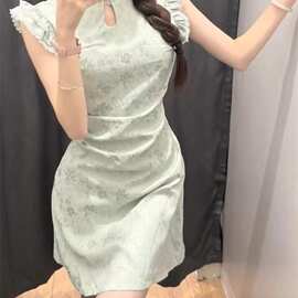 新中式连衣裙子女夏季改良国风旗袍气质高级感收腰小飞袖绿色短裙
