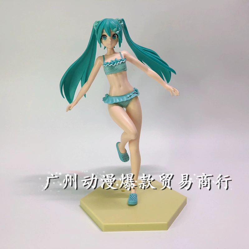 Фигурка (Hatsune Miku) Q-версия розовая сакура, украшение-торт, коллекционная, 0,5 кг