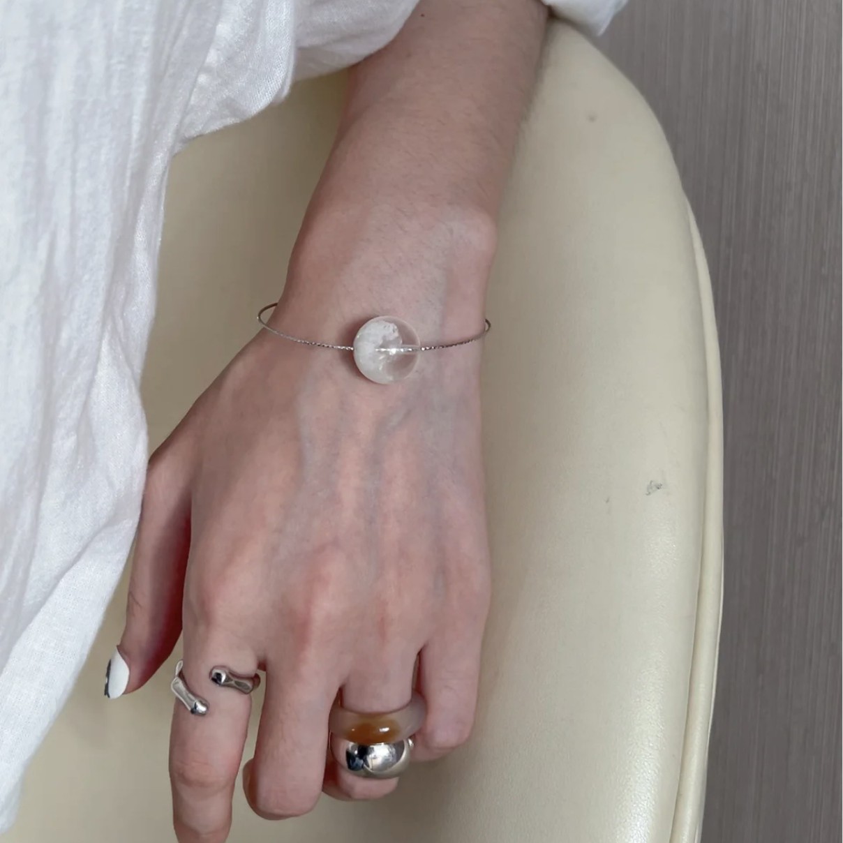 Natural Crystal And Gemstone Jewelry Brings Luck, Conveying Warmth, Clarity And Gentle Positive Energy, Making Every Day Feel Peaceful And Grounded. L_voghion.com