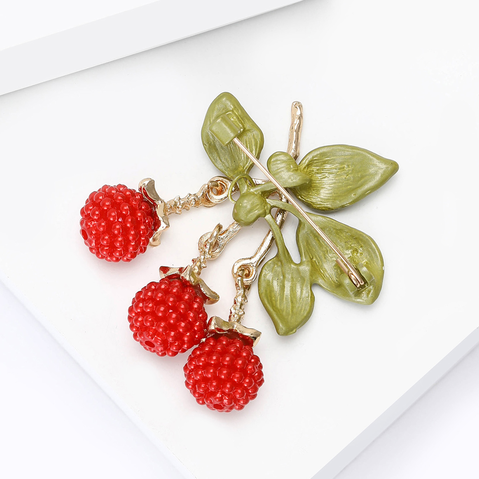 New European and American Style Cross-Border Enamel Blackberry Fruit Pendant Brooch Fresh Suit Clothing Women's Corsage Jewelry Pin